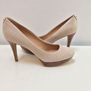 Tahari Sophia in original box 📦